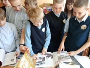 Патриотический час документальной книги «Женщины Беларуси в годы Великой Отечественной войны: подвиг и судьбы»