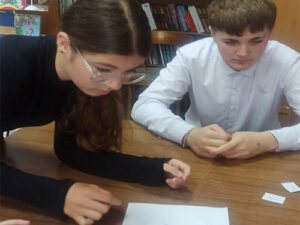 Тематический час «Счастье рождается в семье»