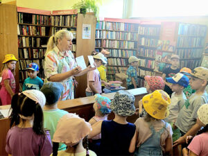 Экскурсия в библиотеку «Открывая книгу – открываю мир»