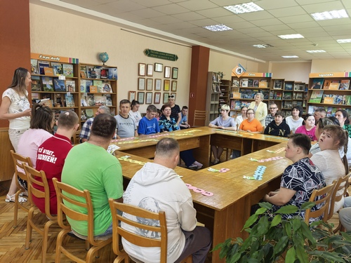 Литературно-игровой калейдоскоп «Книжная улыбка лета»