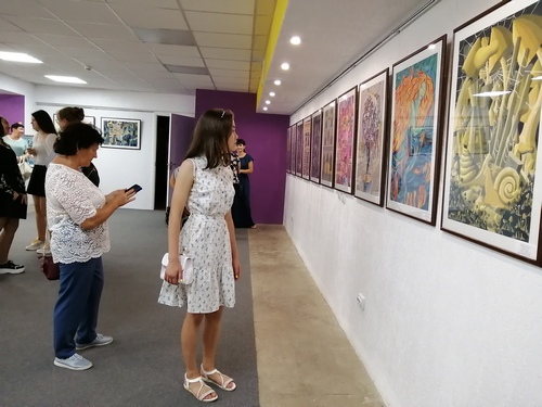 Экспозиция дипломных работ учащихся Слуцкой детской художественной школы искусств – выпуск 2021