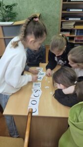 Литературно-игровая программа «К нам праздник идёт новогодний волшебный!»