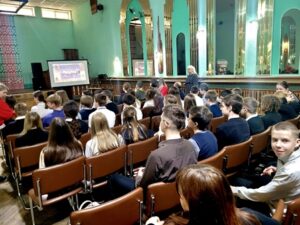 Исторический экскурс «Путь к Победе: события, люди, подвиг»