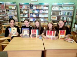 Час духовной беседы «Лампада чудес: где живут святые?»