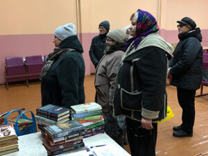 Выездные выставки-просмотры книг из серии «Жизнь замечательных людей Беларуси: судьба в каждой книге»