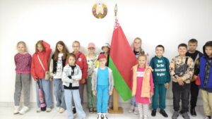 Краеведческий час «Цвети под небом ясным Беларусь»