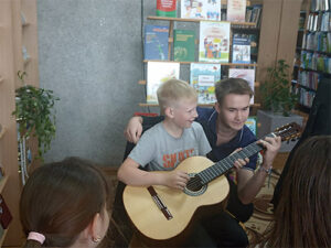 Урок-путешествие по произведениям белорусского писателя Михаила Позднякова «Свет доброты»