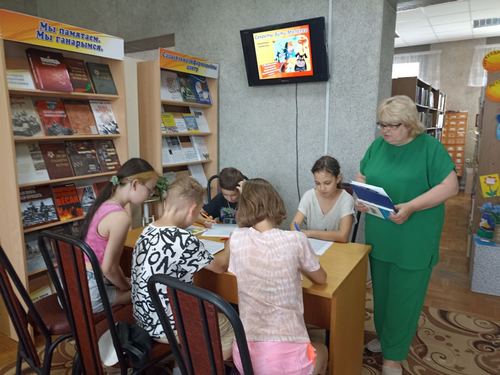 Юбилейный пьедестал «Секреты Вити Малеева»