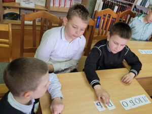 Развлекательно-игровая программа «Дружная семейка, или что нужно, чтобы жить дружно»