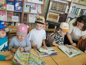 Экскурсия в библиотеку «Открывая книгу – открываю мир»