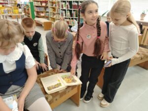 Литературный микс «Я верю в супергероя. Его зовут ПАПА!»