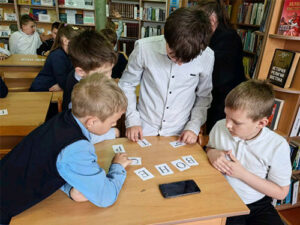 Развлекательно-игровая программа «Дружная семейка, или что нужно, чтобы жить дружно»