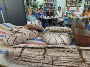 Библиотечная бранч-встреча «Ржаное чудо» в женском клубе «Сяброўка»