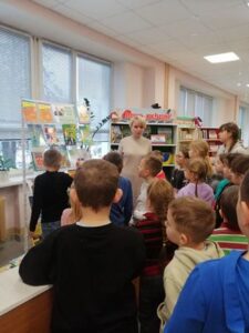 Агляд кніжнай выставы-юбілею «Паэзія роднага краю»