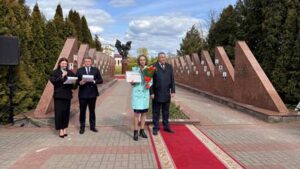  Сотрудник Государственного учреждения «Слуцкая районная центральная библиотека» на Доске почета по итогам работы за 2025 год