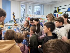 Литературно-игровая программа «Весёлое путешествие Снеговика-почтальона»