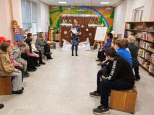 Литературно-игровая программа «Весёлое путешествие Снеговика-почтальона»
