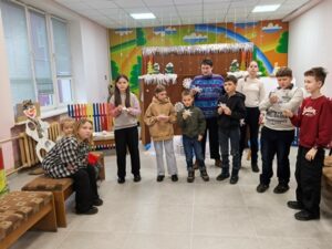 Литературно-игровая программа «Весёлое путешествие Снеговика-почтальона»