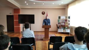 Встреча с оперуполномоченным отдела по наркоконтролю и противодействию торговле людьми Слуцкого РОВД Луцевичем Иваном Александровичем «Защити себя от наркоугроз»