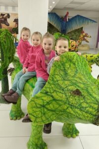 Интерактивная выставка «Вторжение динозавров» продолжается: успейте попасть в доисторическое приключение