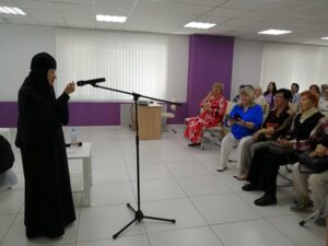 Встреча-беседа с монахиней Марией (Литвиновой) «Живём ли так, как надо жить?»