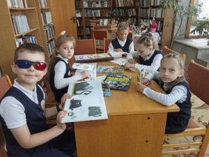 Экскурсия-знакомство с библиотекой «Вам знаком книжкин дом?»