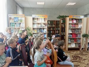 Развлекательная программа «Я держу в ладонях солнце»