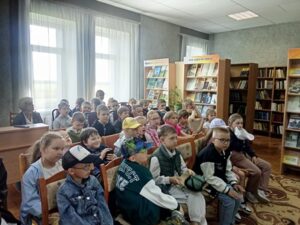 Громкое чтение «На досуге летним днем книгу в руки мы возьмем»