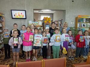 Громкое чтение «На досуге летним днем книгу в руки мы возьмем»