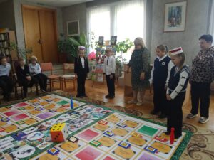 Напольная игра-бродилка «Путешествие по сказкам»