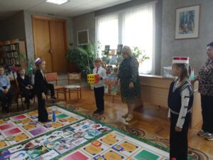 Напольная игра-бродилка «Путешествие по сказкам»