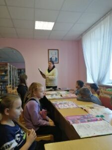 Библиотечный урок «Кто стучится в дверь ко мне: газеты и журналы для детей»