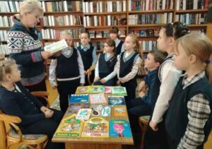 Библиотечный урок «Почемучкины книжки: научно-познавательная литература для младших школьников» 