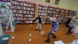 Литературно-игровая программа «К нам праздник идёт новогодний волшебный!»