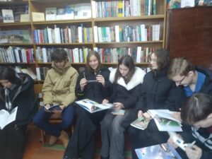 Библиотечное занятие «Почемучкины книжки»: научно-познавательная литература для школьников»