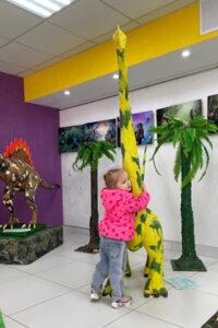 Интерактивная выставка «Вторжение динозавров» продолжается: успейте попасть в доисторическое приключение