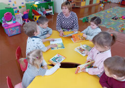 Литературно-игровая минутка «Страна весёлого детства»