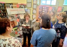 Вернисаж военной книги «Война! Твой горький след и в книгах, что на полке…»