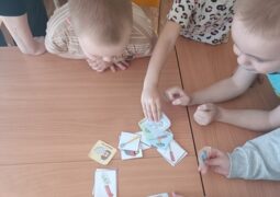 Игра-минутка «Если мамы дома нет»