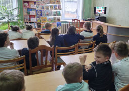 Развлекательно-игровая программа «Дружная семейка, или что нужно, чтобы жить дружно»