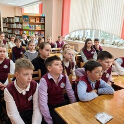 Библиотечное занятие «А ларчик просто открывался: выбор книг, информационные запросы»