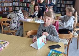 Литературное знакомство «Веселые приключения в школе фантазеров»