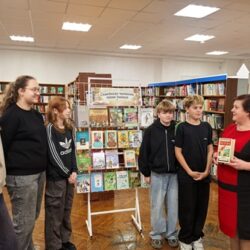 Выставка-рекомендация «Сямейнаму чытанню наша павага»