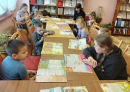 Библиотечный урок «Кто стучится в дверь ко мне: газеты и журналы для детей»