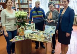 Акция-поздравление «Святая должность на Земле»