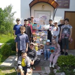 Литературная игра «В сердце — детство, в руках — книга»